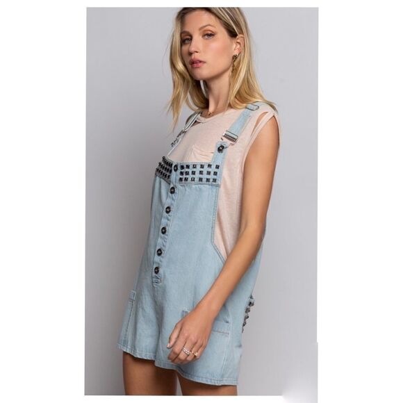 Pol Denim Overall Shorts With Side Pockets And Stud Details - Picture 2 of 16